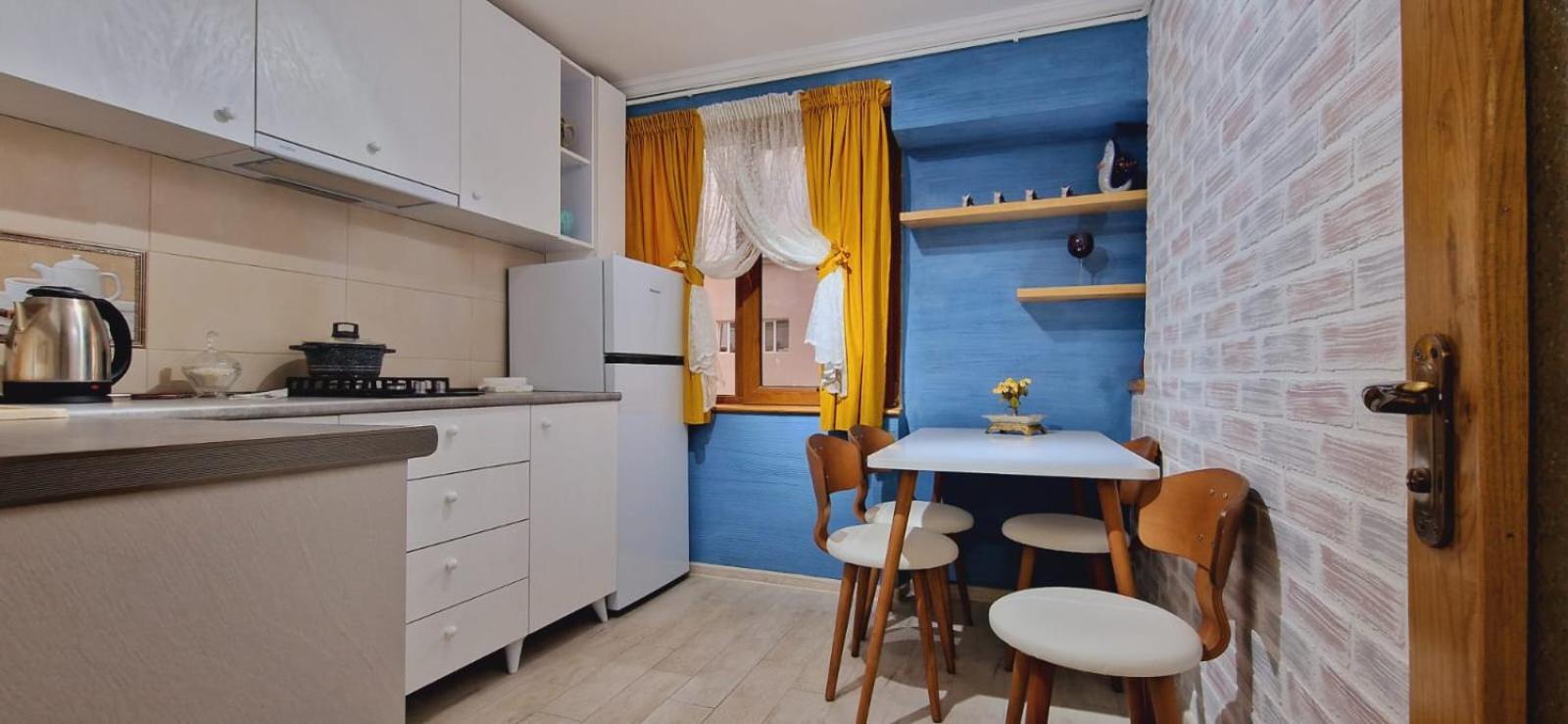 Relax Apartment Samtredia Ngoại thất bức ảnh