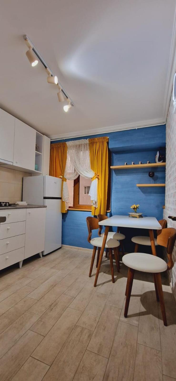Relax Apartment Samtredia Ngoại thất bức ảnh
