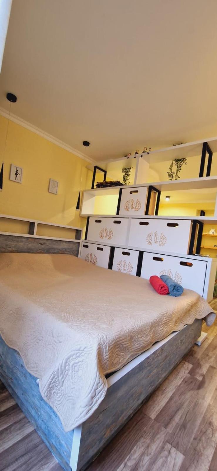 Relax Apartment Samtredia Ngoại thất bức ảnh